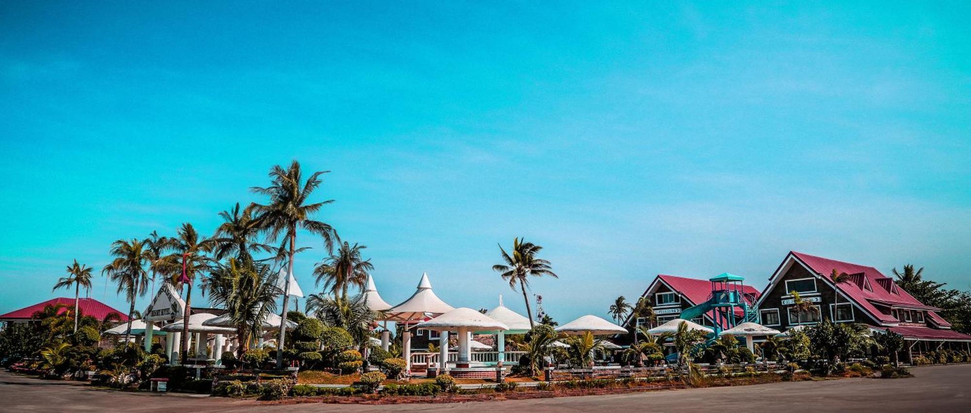 El Pescador Resort Hotel Bolinao Eksteriør billede
